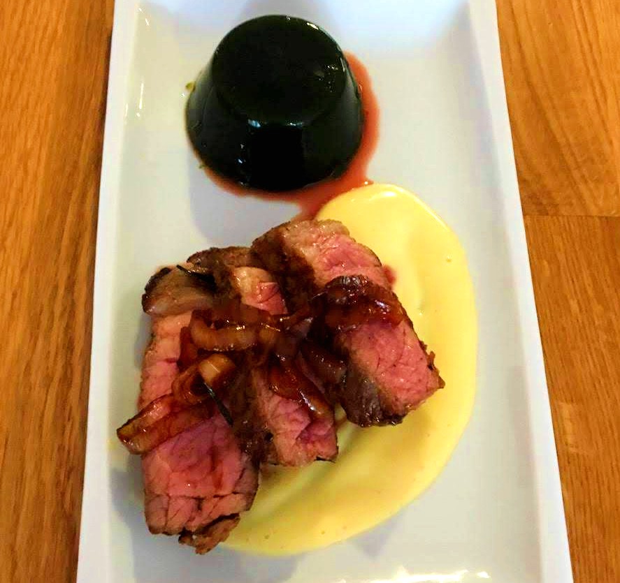 stek przygotowany metodą sous vide