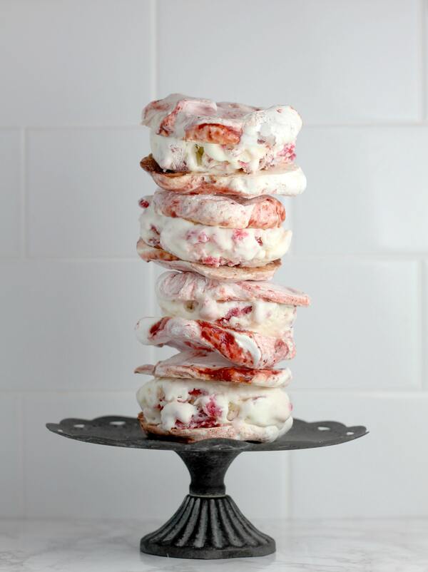 bezy eton mess