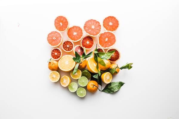 pomarancze cytryny limonka grejpfruty