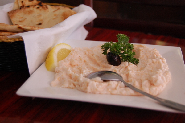 grecka pasta taramsalata z kawioru i chleba co zrobić z czerstwym starym twardym chlebem