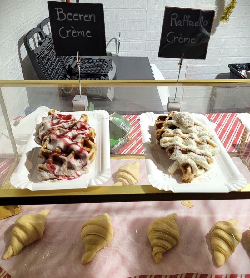Jarmarki świąteczne zurych croffle croissant waffle